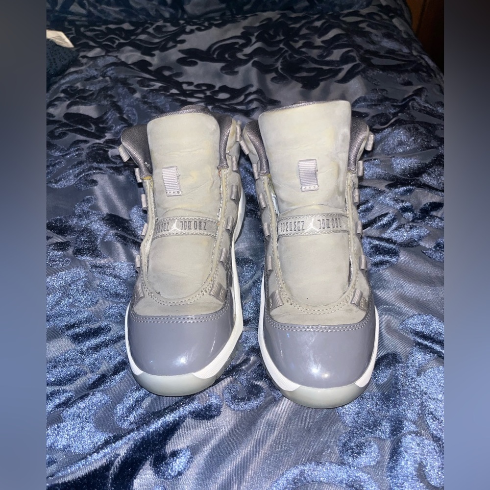 Used Jordan 11 cool grey. Size 1.5 no box